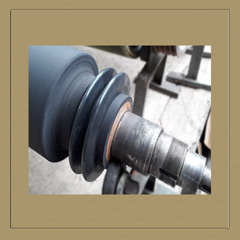  Trục cao su chuyền mạ crom